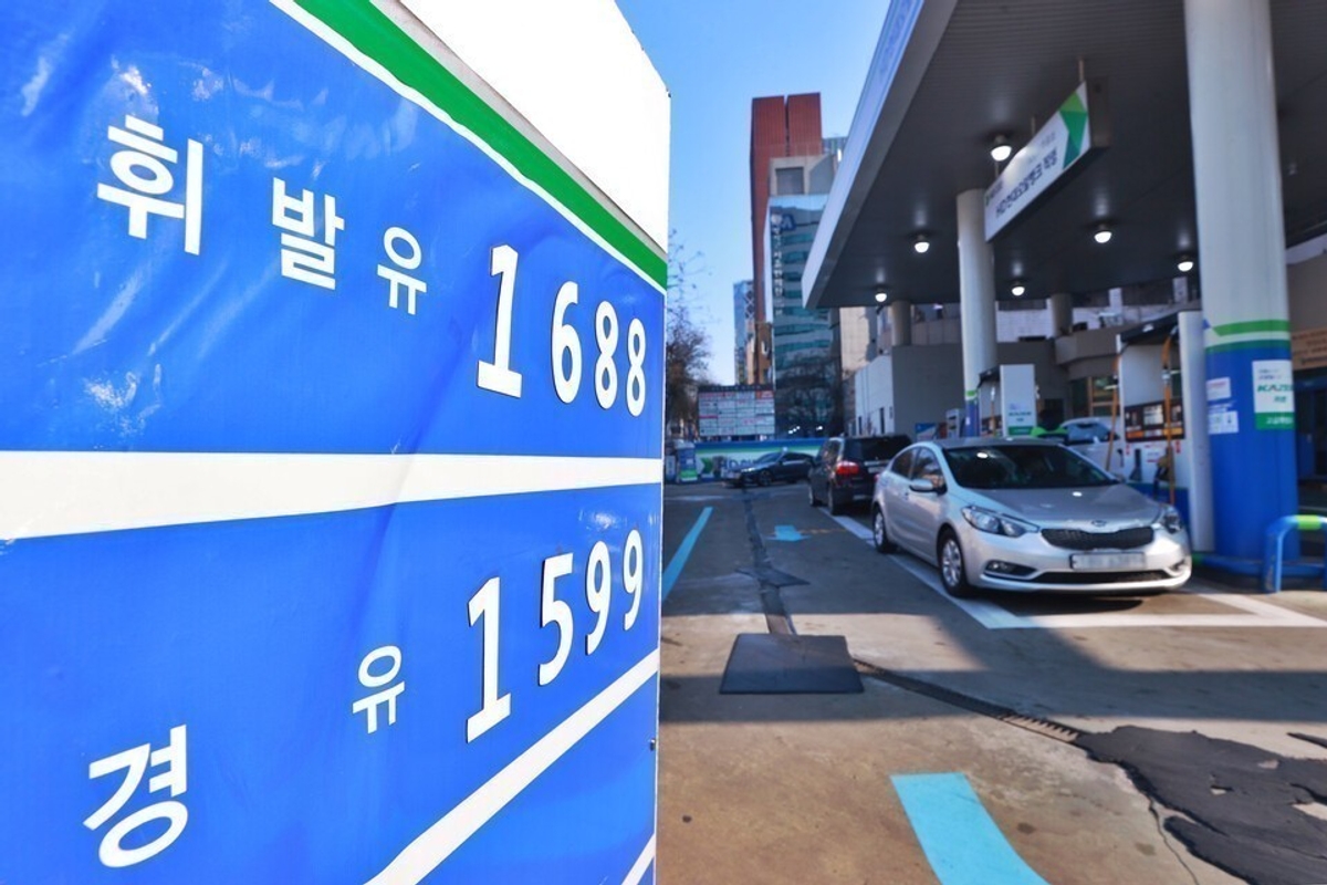 Gas Prices at Gas Stations Drop for 4 Consecutive Weeks...Gasoline at ...